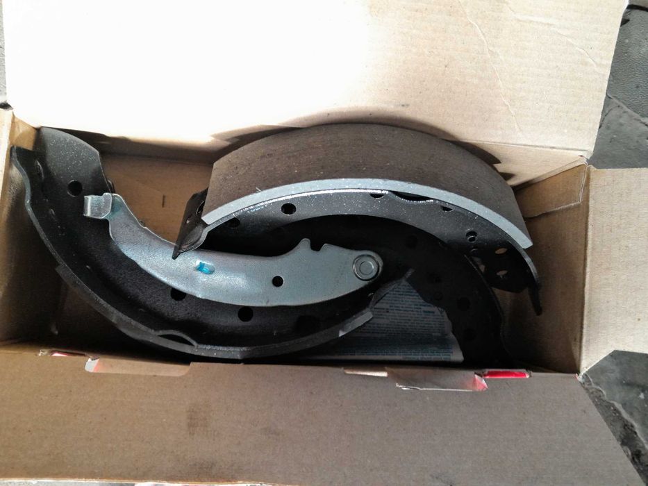 Гальмівні колодки Renault Laguna 1