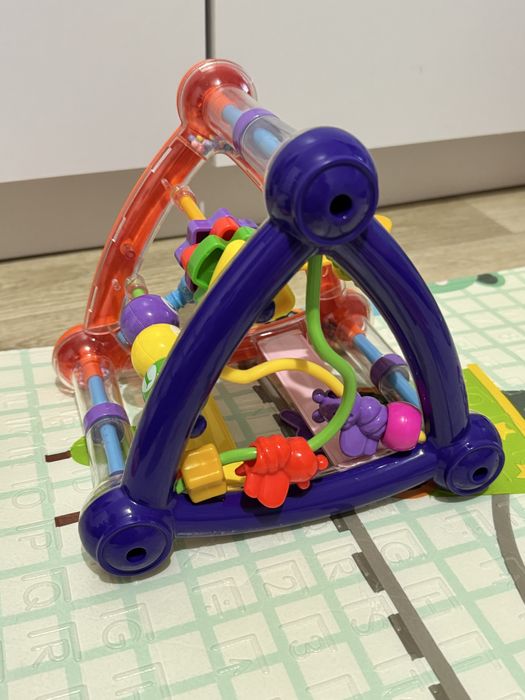 Бізі трикутник мультибокс