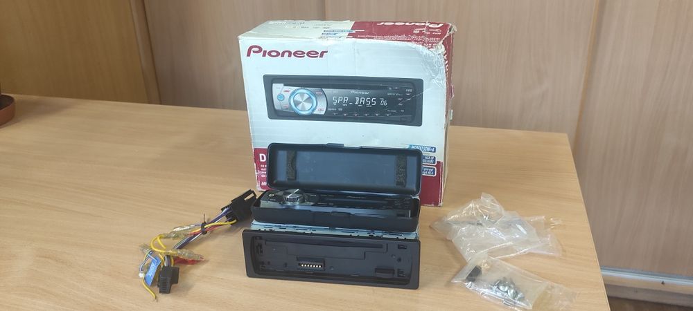 Radio samochodowe Pioneer DEH-3000MP w super stanie