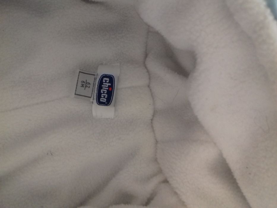 saco de inverno azul e vermelho