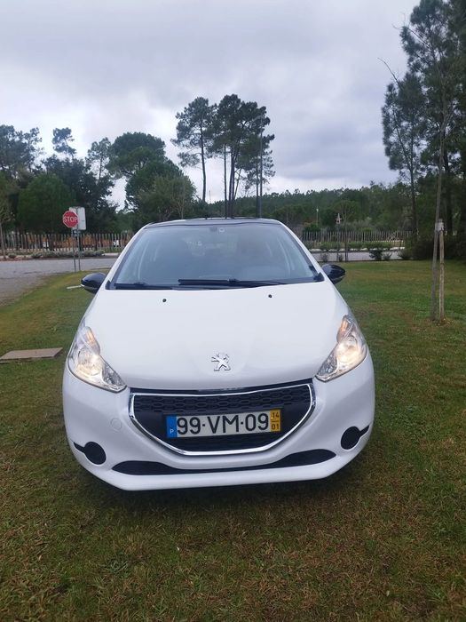 Peugeot 208 e-HDi 68 EGS5 Stop&Start Active