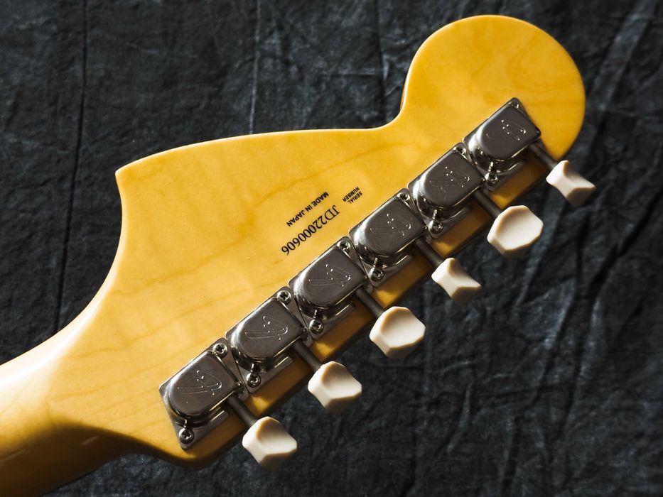 Fender Japan Traditional 60s Mustang Daphne Blue 2022