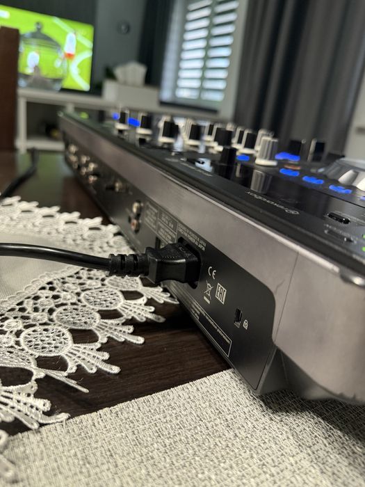 Sprzedam pionner xdj r1