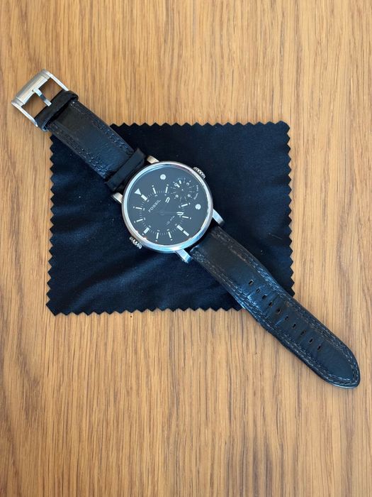 Relogio Fossil preto em excelente estado