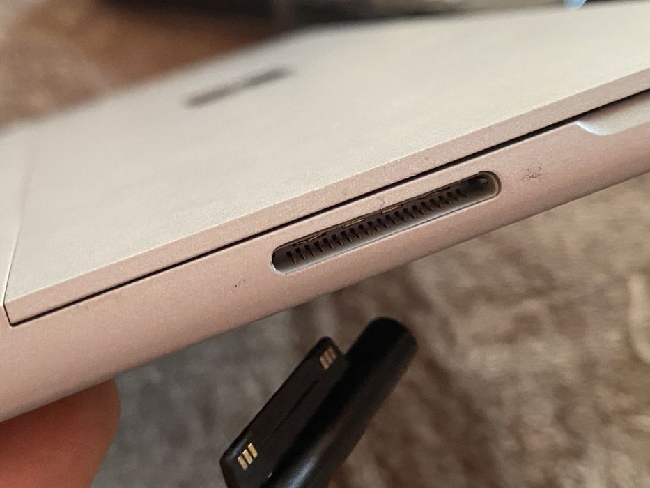 MiCROSOFT SURFACE GO 3  +klawiatura