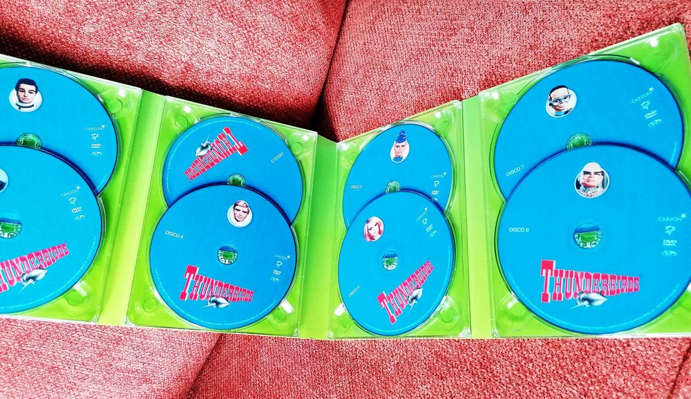 Dvd - "Thunderbirds" Box com 8 DVDs - série completa