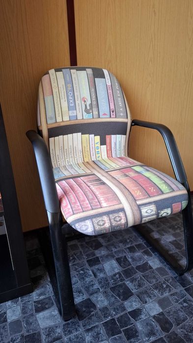 Vendo cadeira de escritório