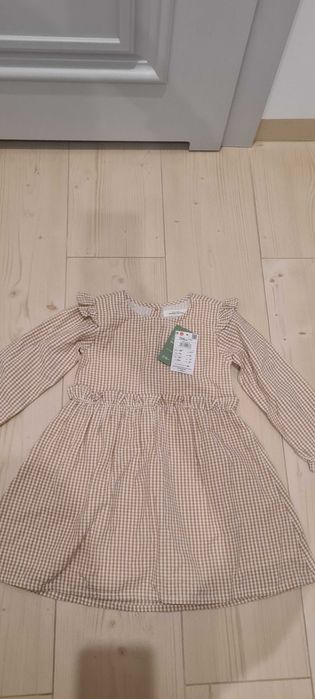 Sukienka Reserved krateczka  roz.104