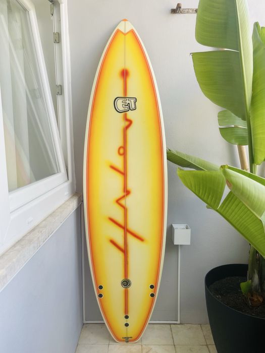 Prancha de Surf, saco, quilhas e leash