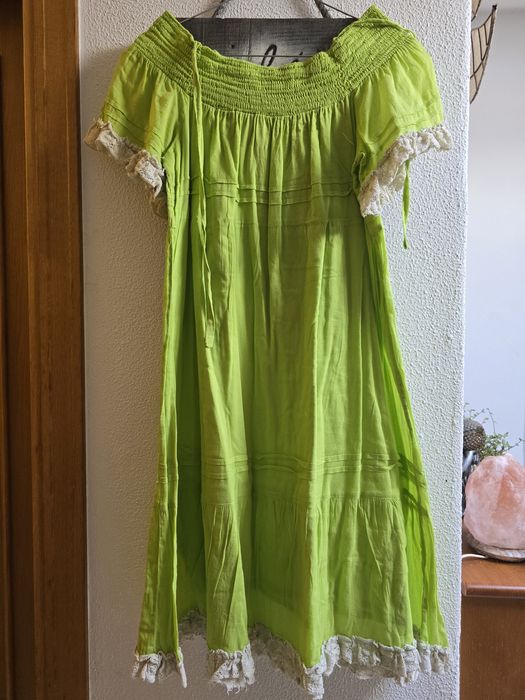 Vestido curto com renda Iconique M