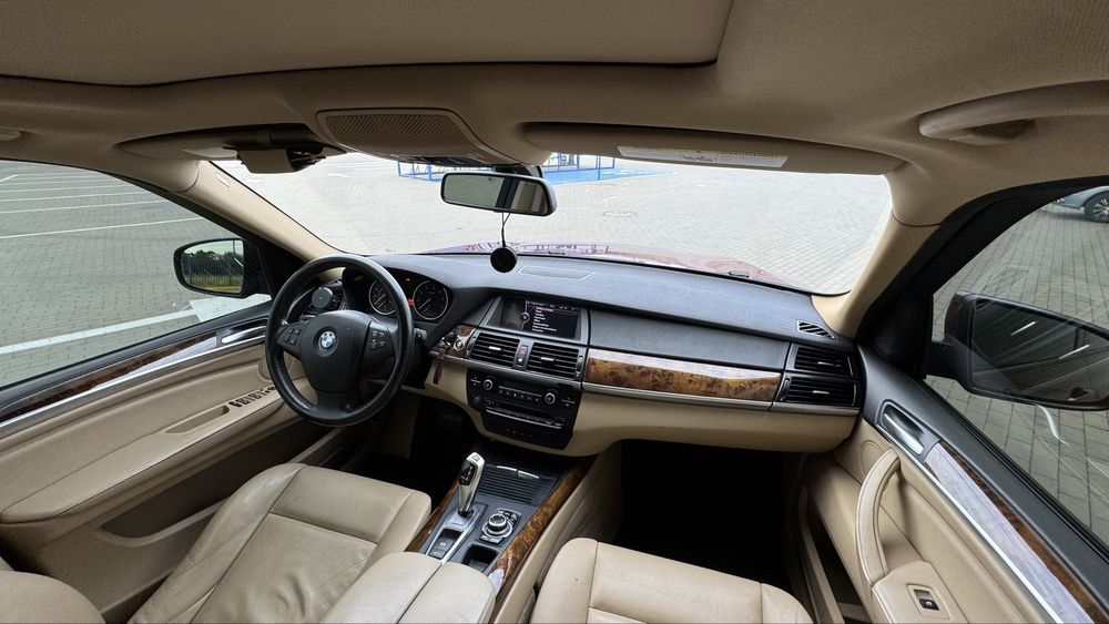 Продам BMW X5 E70 2012