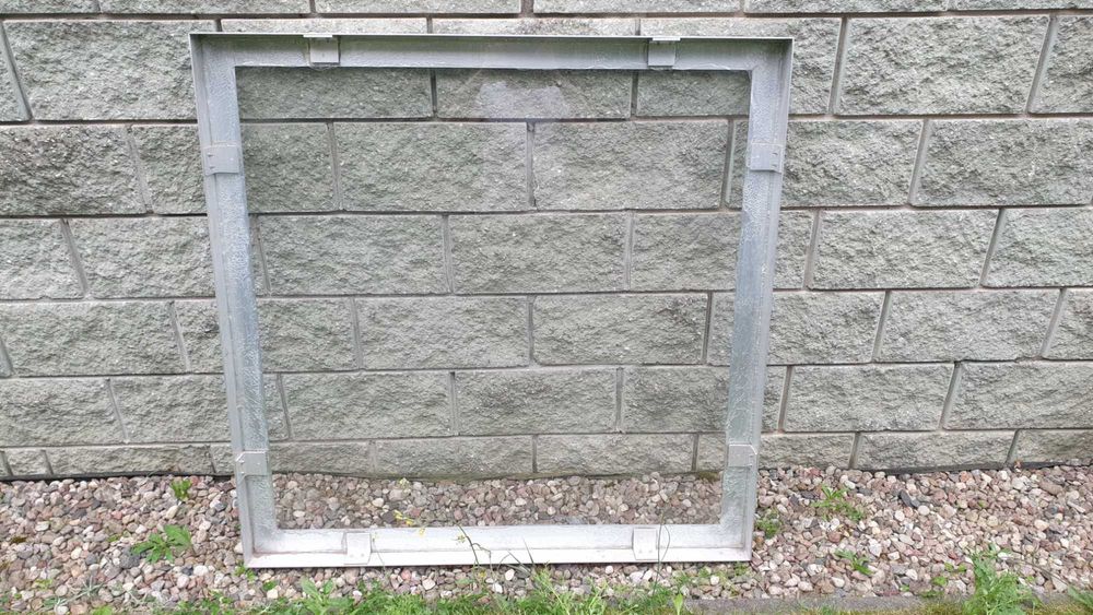 rama aluminowa 112cm x 112cm x 6cm ze szkłem solarnym 3mm