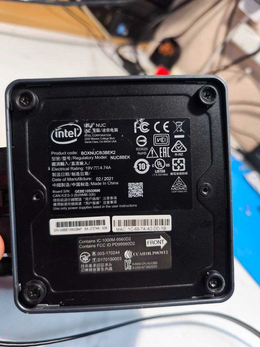 Intel NUC8i3BEK2 i3 8109U 2C4T 3.6GHz Iris 655 32GB DDR4x2 M2 NVMe TB3 HDMI 4K WiFi AC BT5 LAN USB-C microSD slim kit PSU USBAx4 2400MHz 117x112x36 IR