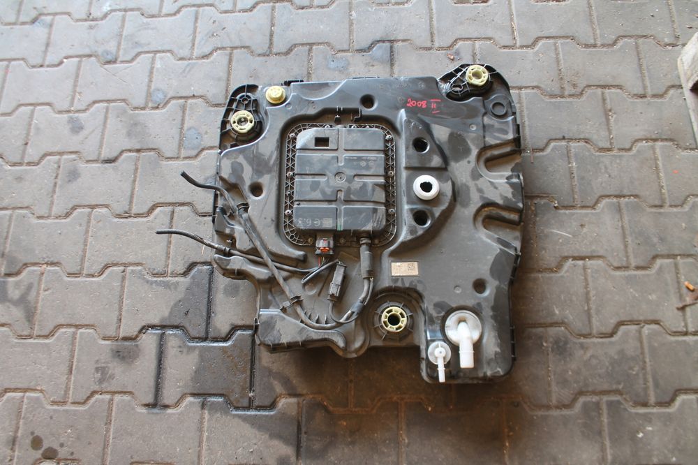 zbiornik adblue ad-blue peugeot 208 ii 2008 ii 19-