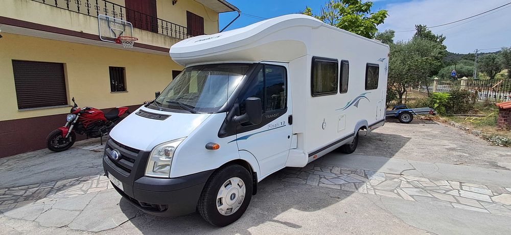 Autocaravana cama central