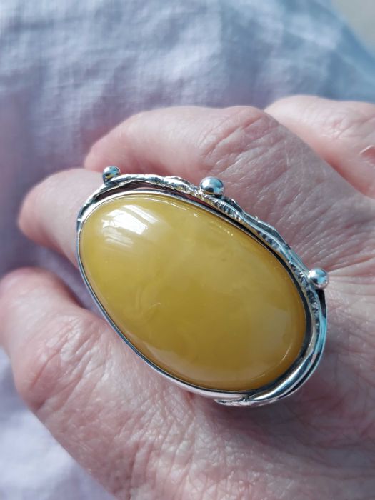 Pierscionek Sylwester Szyłów bursztyn amber srebro 925