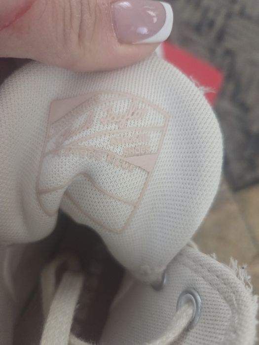 Converse na platformie