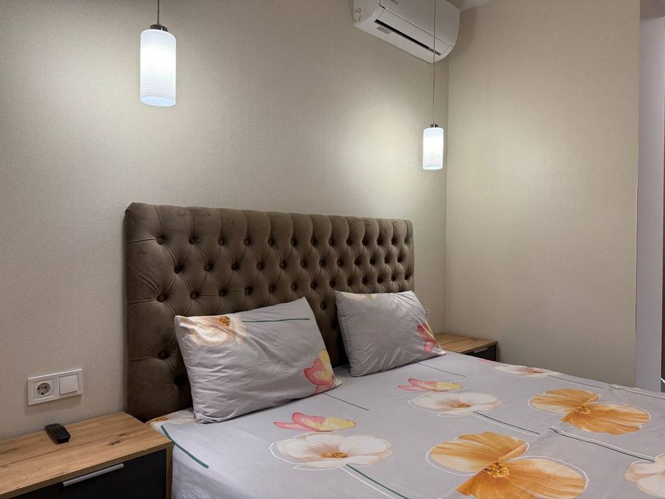 Квартира подобово, погодинно 2 кв на набережній центр міста