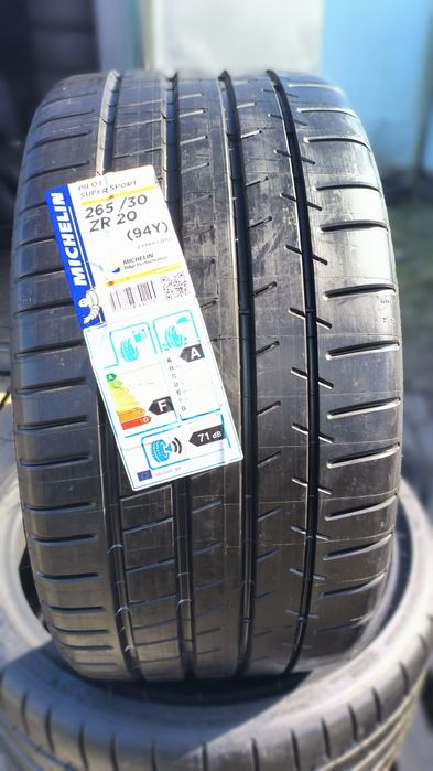 Резина 305.25.R20 i 265.30.R20.Ціна вказана за 1 шт.