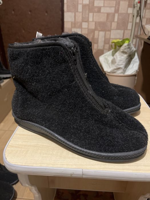 продам повстяні чоботи