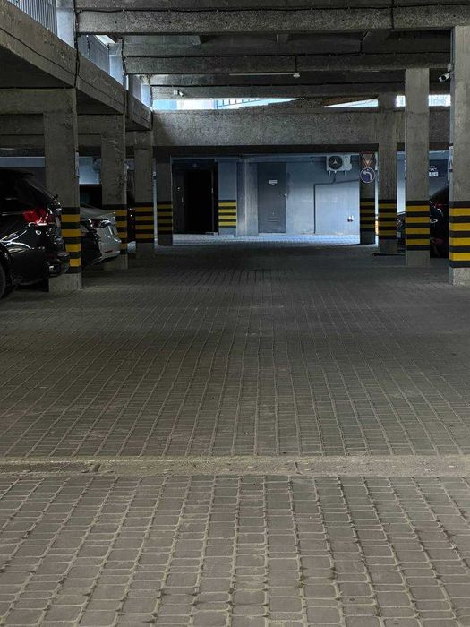 Продам гараж у центрі ЖР Княгинин збудований вул Княгинин-Галицька