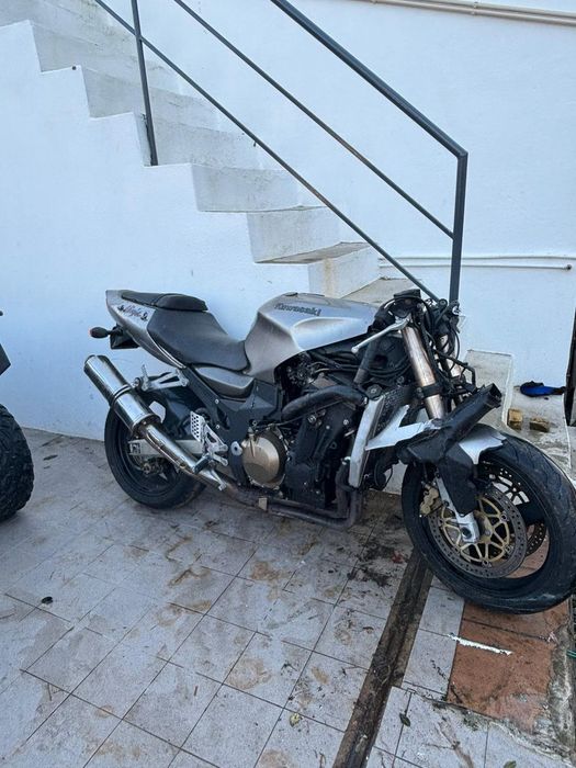 Kawasaki ZX  12R  Acidentada