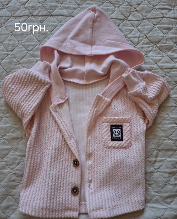 Вживаний одяг на дівчинку в дуже гарному стані