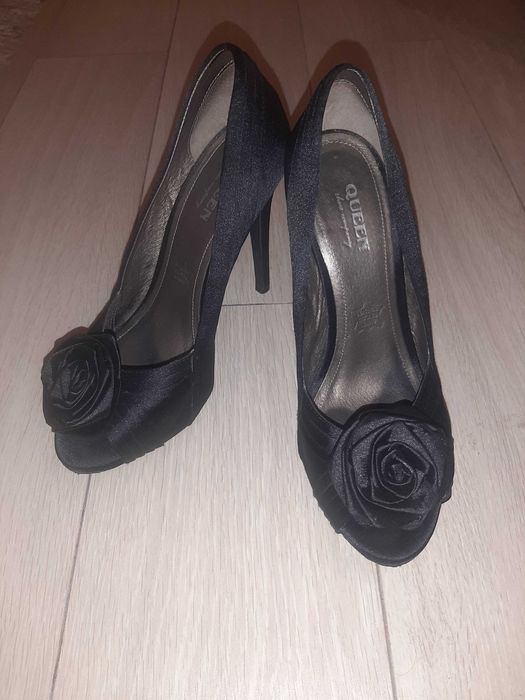 Туфлі жіночі на підборах