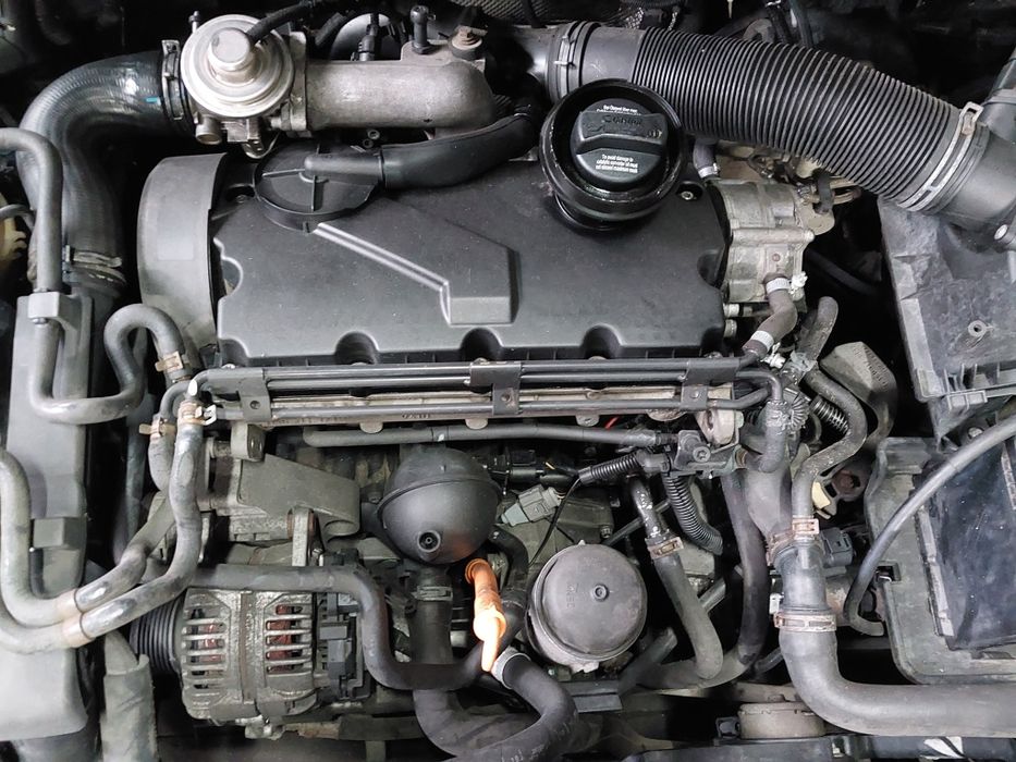 Silnik słupek 1.9 tdi 101KM  golf IV 4 Bora Leon Touran