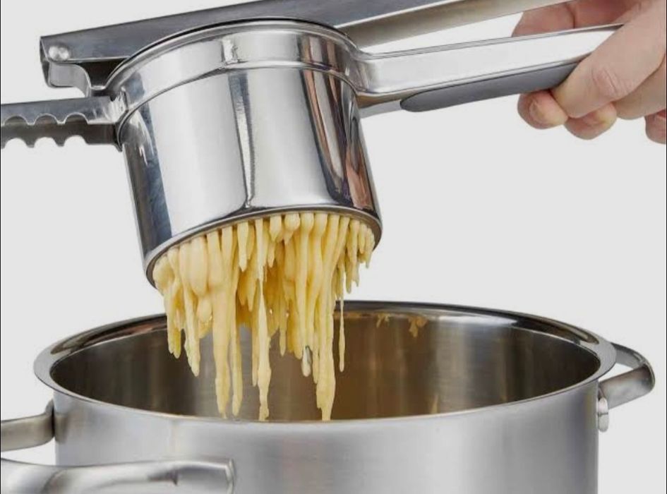 Прес для картоплі, овочів, приготування шпецле та соків (Німеччина)