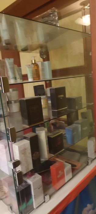 Gablotka na kosmetyki