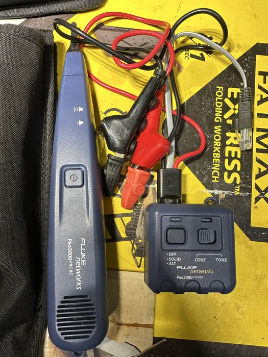 Тестер кабелю Fluke Networks Pro3000 Kit (26000900) Тестер кабеля