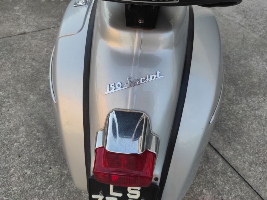 Vespa 150 sprint