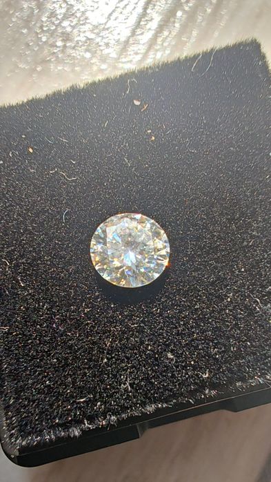 Kamień Moissanit z certyfikatem nowy 10 mm 4 ct D bezbarwny szlif