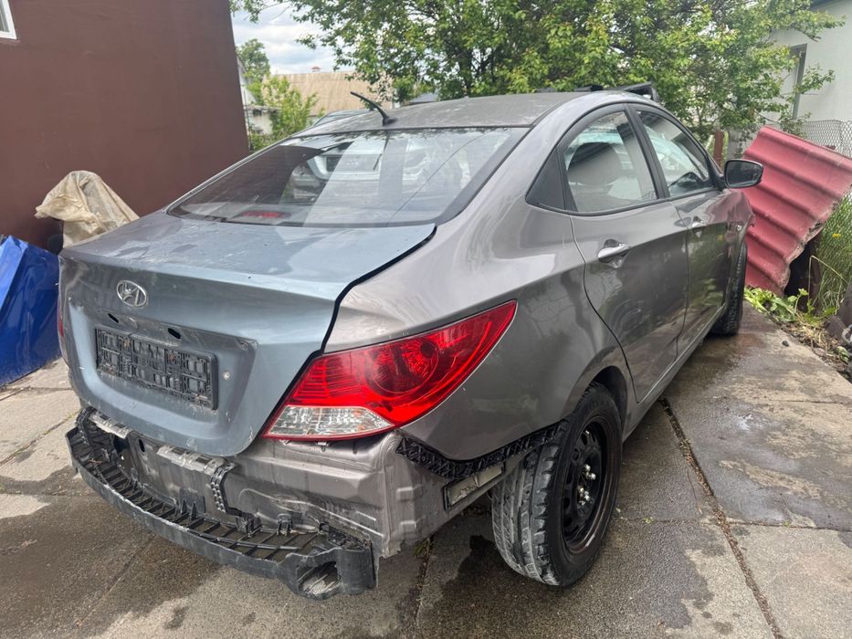 Четвертя кузова Хундай Акцент RB 2011-2019