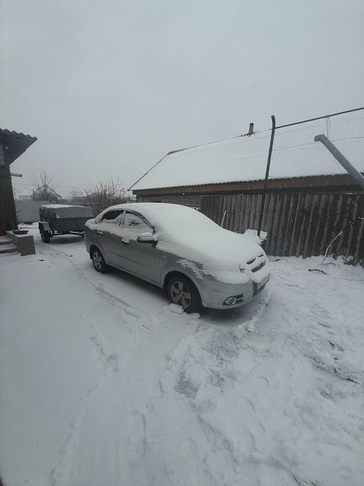 Продам шеврале авео