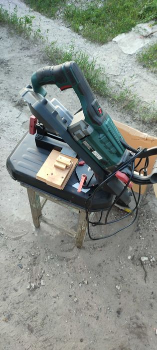 Стрічкова пила для металу Parkside PMB 1100 B2
