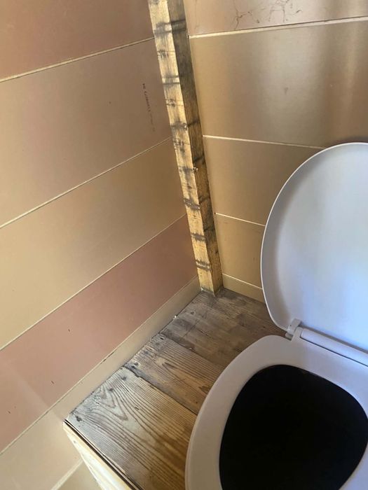Toaleta kibel na budowe wc drewniany