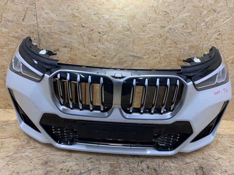 Бампер передний BMW X1 U11 передний бампер в Цвет разборка БМВ х1