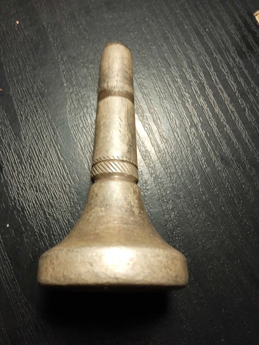 Мундштук для трубы