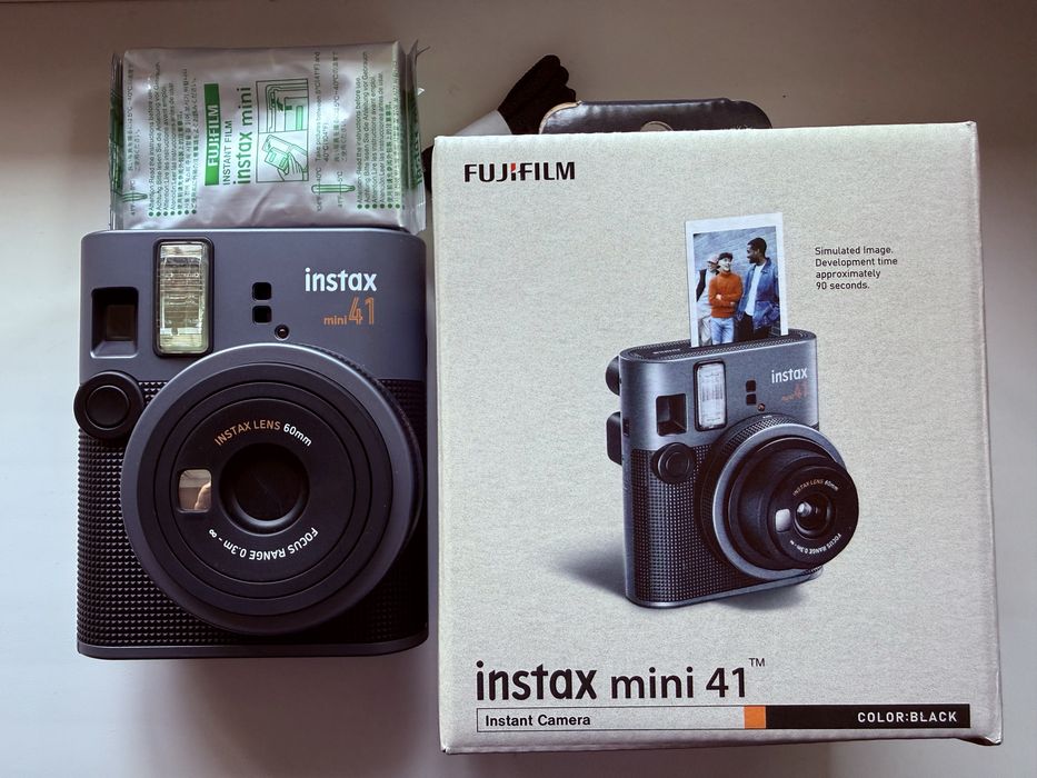 Fujifilm Instax Mini 41 нова з повною комплектацією + плівка