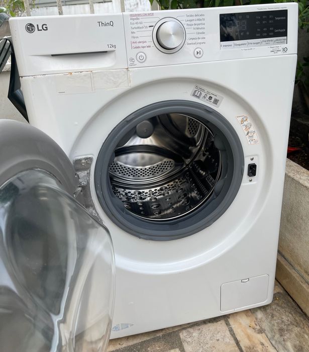 Máquina de lavar roupa LG 12 KG