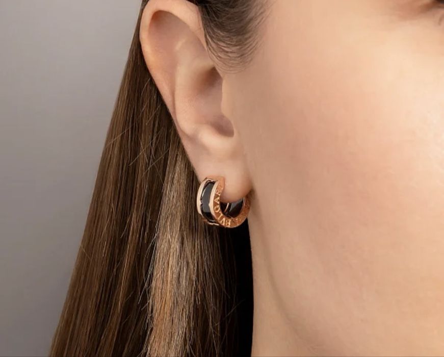 Брендові золоті  сережки від Bvlgari