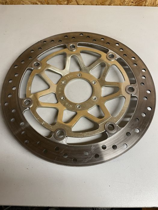 Tarcza hamulcowa prawa honda cbr 900 sc33 98-99