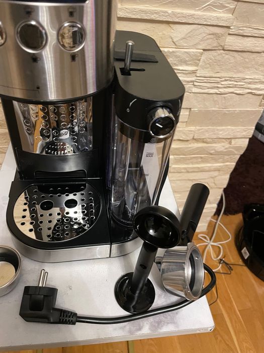 Kolbowy ekspres ciśnieniowy BluMill Caffee machine 1470 W srebrny