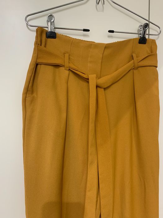 Calças finas amarelas64730302708227123