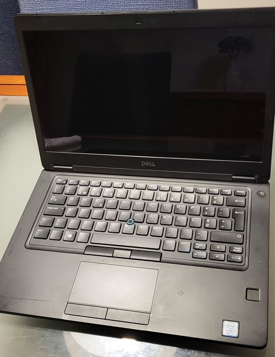 DELL Latitude 5490