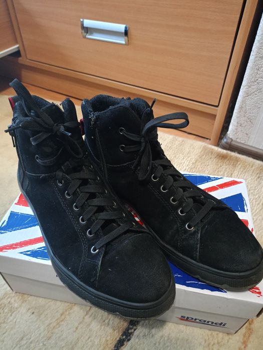 Черевики чоловічі