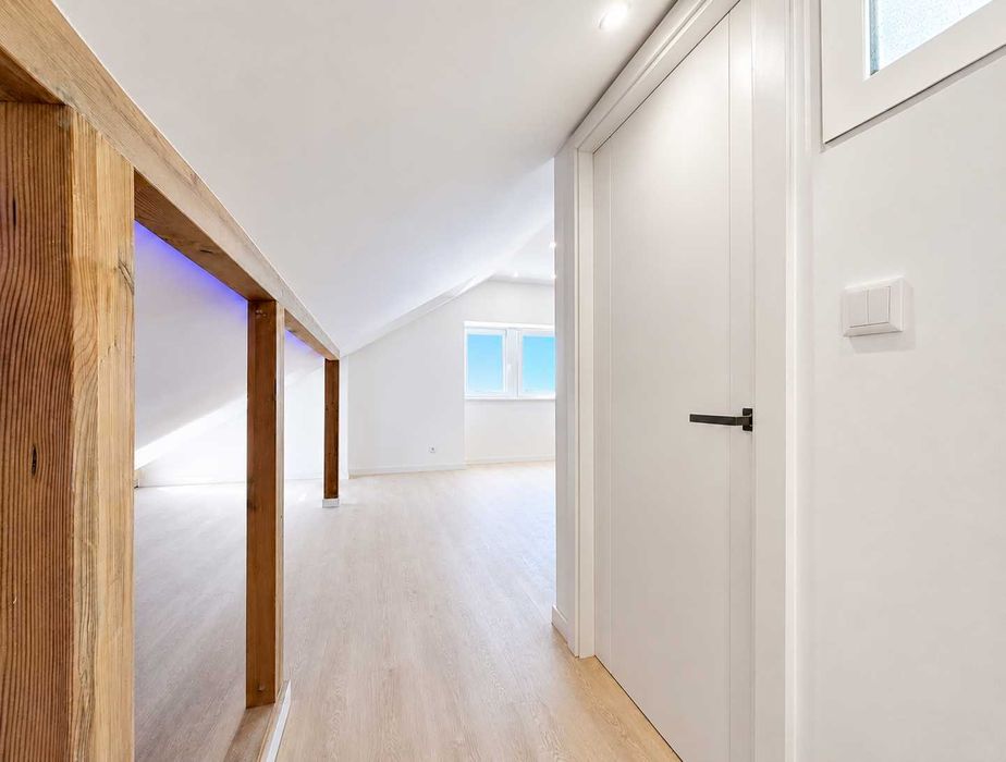 T1 Loft totalmente renovado | Vista Rio Tejo | Cruz Quebrada-Dafundo (Lisboa)