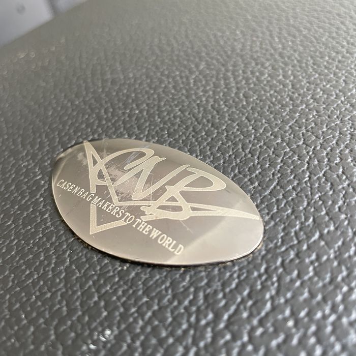 Estojo rígido vintage para guitarra eléctrica CNB em preto